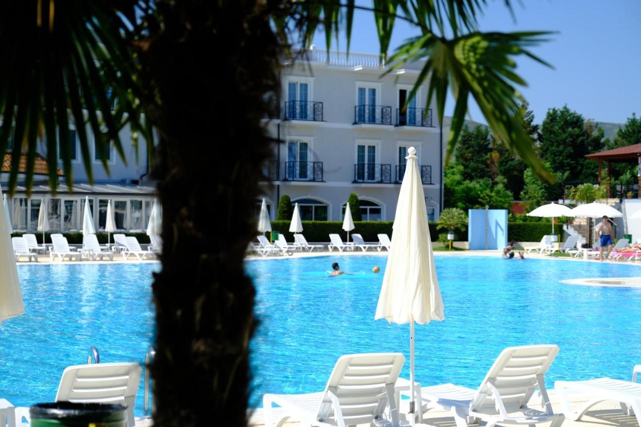 Gardenland Resort Bushat Экстерьер фото